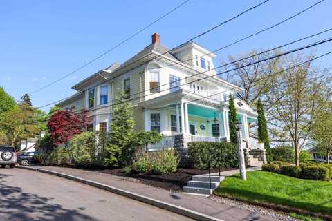 65 Hubbard Street, Manchester, NH 03104