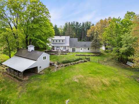 273 N Amherst Road, Bedford, NH 03110