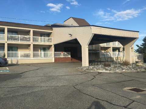 375 Endicott St. N., Laconia, NH 03246