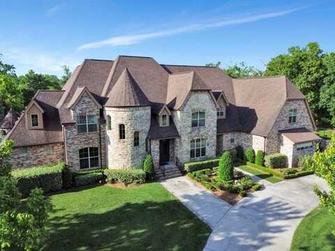 11 ARBOR Circle, New Orleans, LA 70131