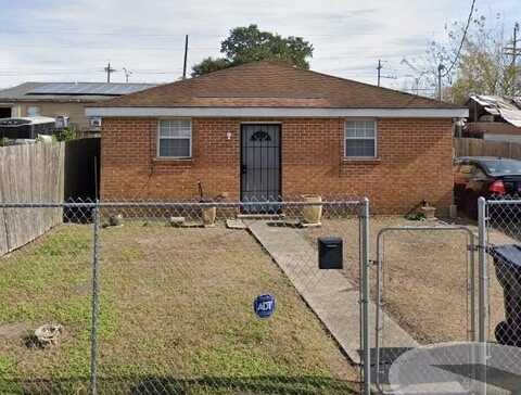 3855 METROPOLITAN Street, New Orleans, LA 70126
