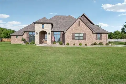 20905 S Windsor Avenue, Claremore, OK 74019
