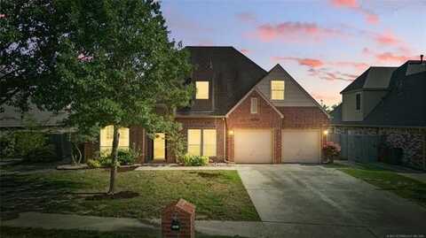 13606 E 89th Street North, Owasso, OK 74055