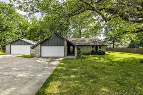 7626 E 118th Street S, Bixby, OK 74008