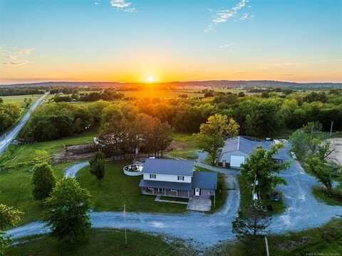 5378 W 450 Road, Pryor, OK 74361