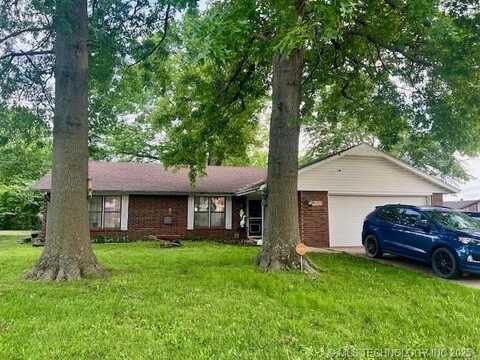 1327 W Clyde, Vinita, OK 74301