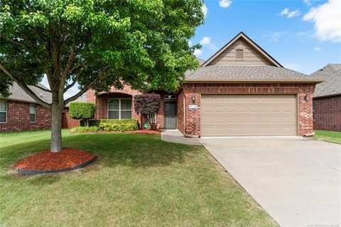 4710 S 180th East Avenue, Tulsa, OK 74134