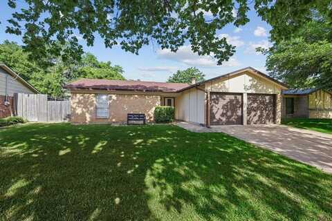 6529 Wooddale Drive, Watauga, TX 76148
