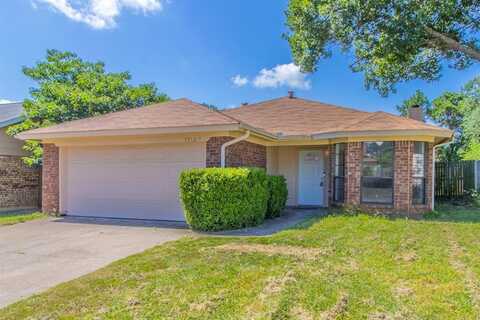 7512 Down Hill Drive, Forest Hill, TX 76120