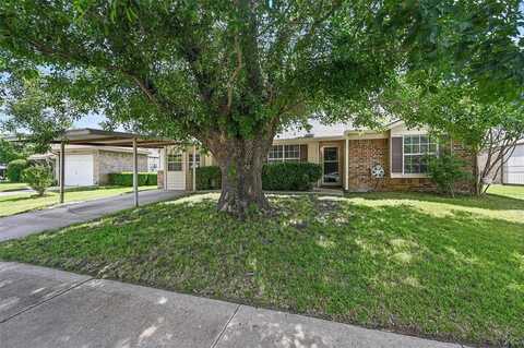 5605 Santa Fe Trail, Haltom City, TX 76148