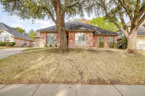 10264 Fieldcrest Drive, Benbrook, TX 76126
