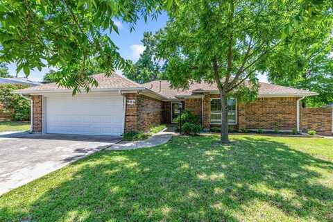 609 W Windsor Drive, Denton, TX 76207
