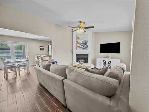 2114 Cottage Oak Lane, Colleyville, TX 76034