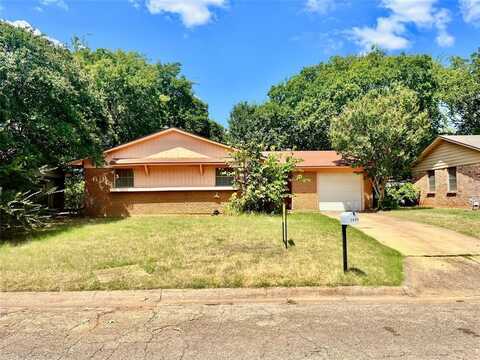 3809 Titan Trail, Denton, TX 76209