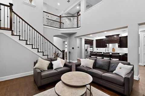 6404 Spring Wagon Drive, McKinney, TX 75071