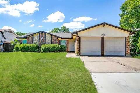 6436 Meadowlark Lane E, Watauga, TX 76148