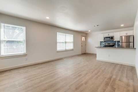 1001 N Crawford Street, Dallas, TX 75203