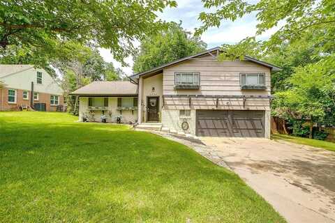 3554 Cromart Court N, Fort Worth, TX 76133