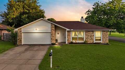 7357 Channel View Drive, Fort Worth, TX 76133