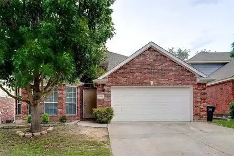 5000 Coral Creek Drive, Fort Worth, TX 76135