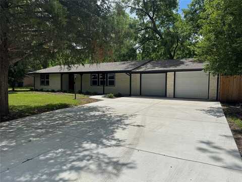 1220 Brittany Lane, Arlington, TX 76013