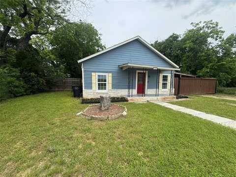 912 N Brazos Avenue, Cleburne, TX 76031