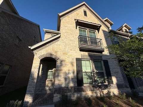321 Blackthorne Drive, Plano, TX 75074