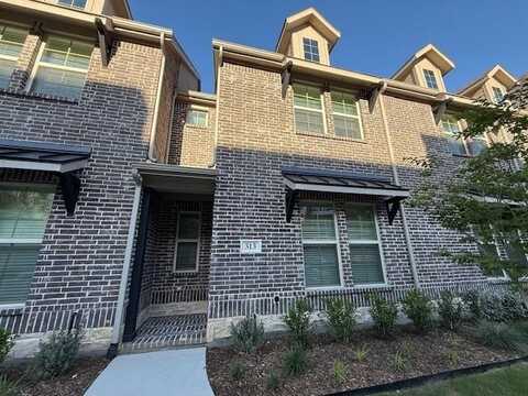 313 Blackthorne Drive, Plano, TX 75074