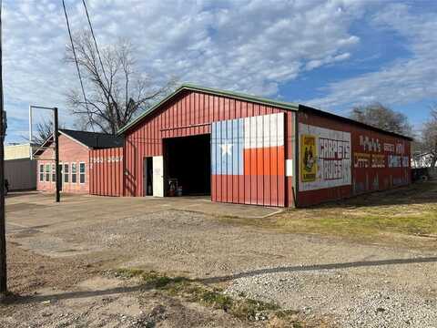 723 E Moore Avenue, Terrell, TX 75160