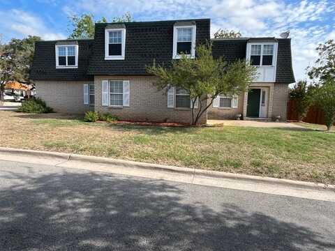 302 Hill Street, Glen Rose, TX 76043