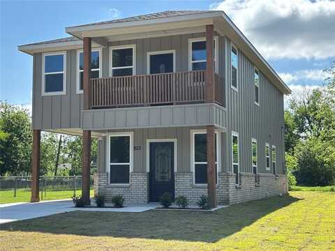 825 N Spring Street, Grand Saline, TX 75140