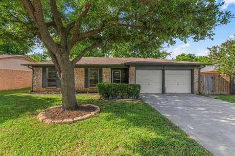 6032 Highcrest Drive, Watauga, TX 76148