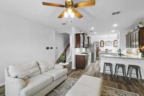 4728 Daisy Leaf Drive, Fort Worth, TX 76244