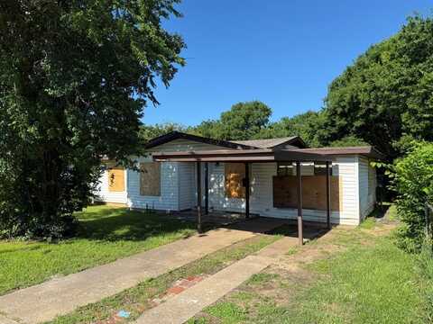 3408 S Hughes Avenue, Fort Worth, TX 76119