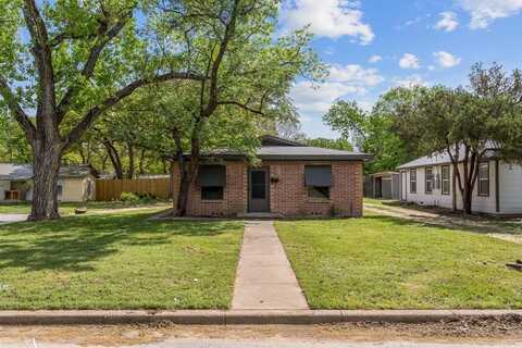 1822 Oakwood Street, Haltom City, TX 76117