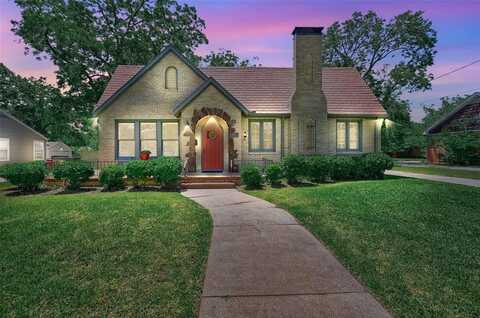 1112 N Woods Street, Sherman, TX 75092