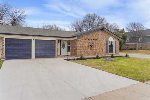 245 E Malone Avenue, Crowley, TX 76036