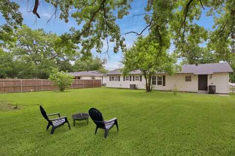 610 Phillips Street, Cleburne, TX 76033