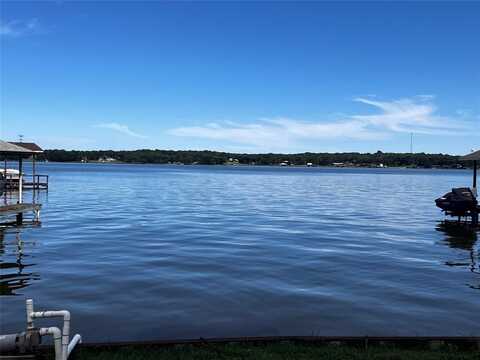 152 Pin Oak, Mabank, TX 75156