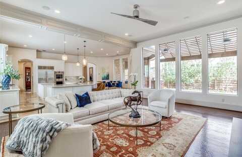 8402 Ridgelea Street, Dallas, TX 75209
