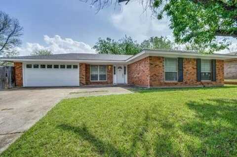 1617 Brent Court, Grand Prairie, TX 75051