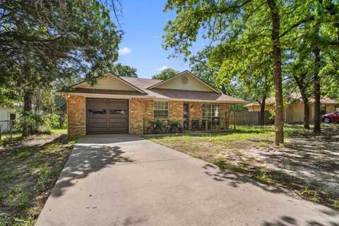 816 Red Oak Court, Azle, TX 76020