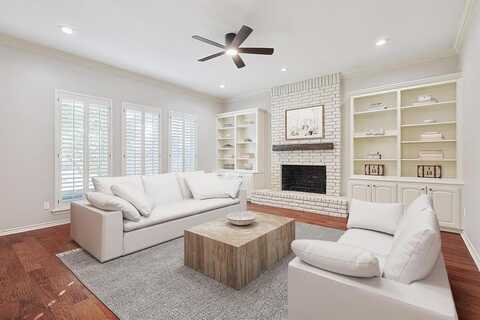 3027 Squireswood Drive, Carrollton, TX 75006