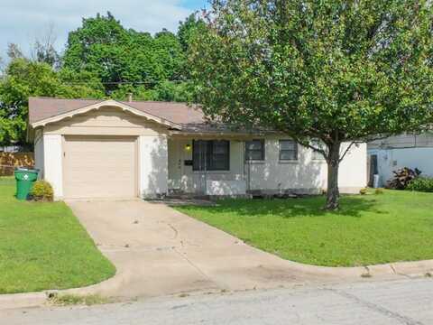 3704 Eastridge Drive, Haltom City, TX 76117