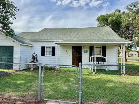 321 E Ninth Street, Leedey, OK 73654