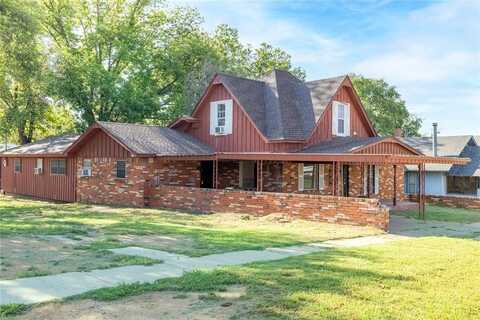 310 N 4th Street, Sayre, OK 73662
