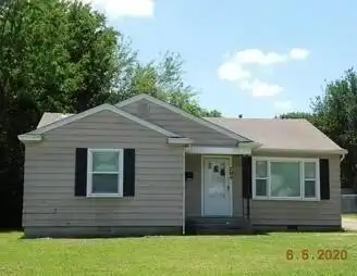 704 Ash Street, Ardmore, OK 73401