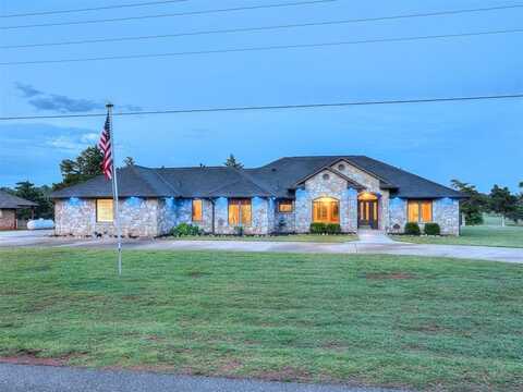 1140 S May Avenue, Guthrie, OK 73044