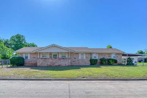 1840 Gale Avenue, Moore, OK 73160
