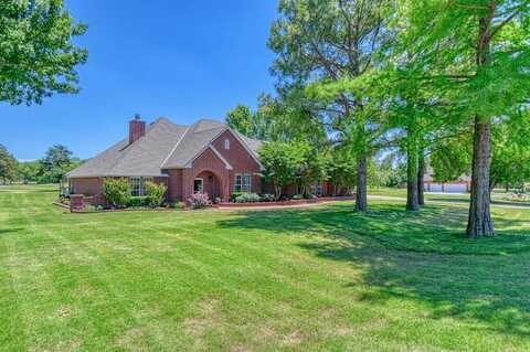 4601 Augusta Drive, Norman, OK 73072